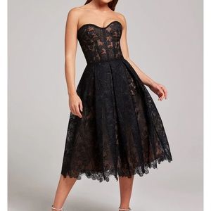 NWT Nadine Merabi never worn beautiful black midi dress